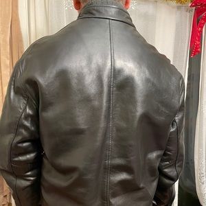 Leather jacket. Good looking. Size:M. MarcNewYork